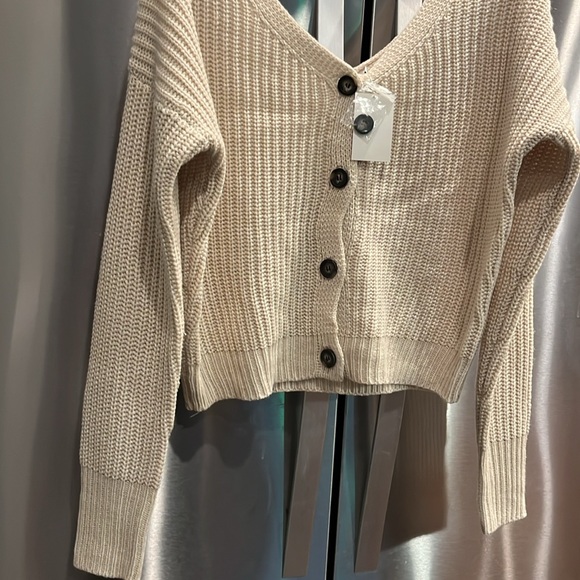 V-Chic cream chunky knit v neck button front cropped boxy sweater acrylic L new - Picture 15 of 16